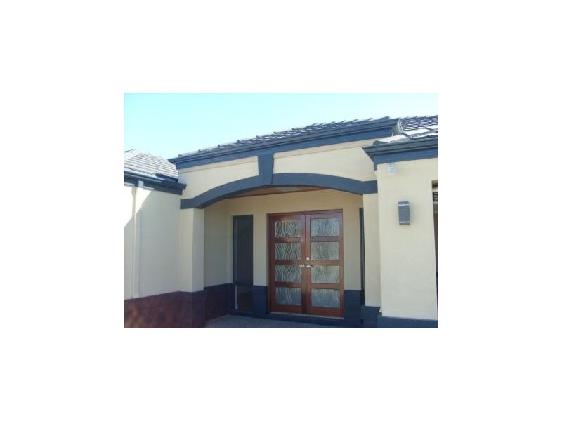 2 Trent Rise, Aubin Grove WA 6164