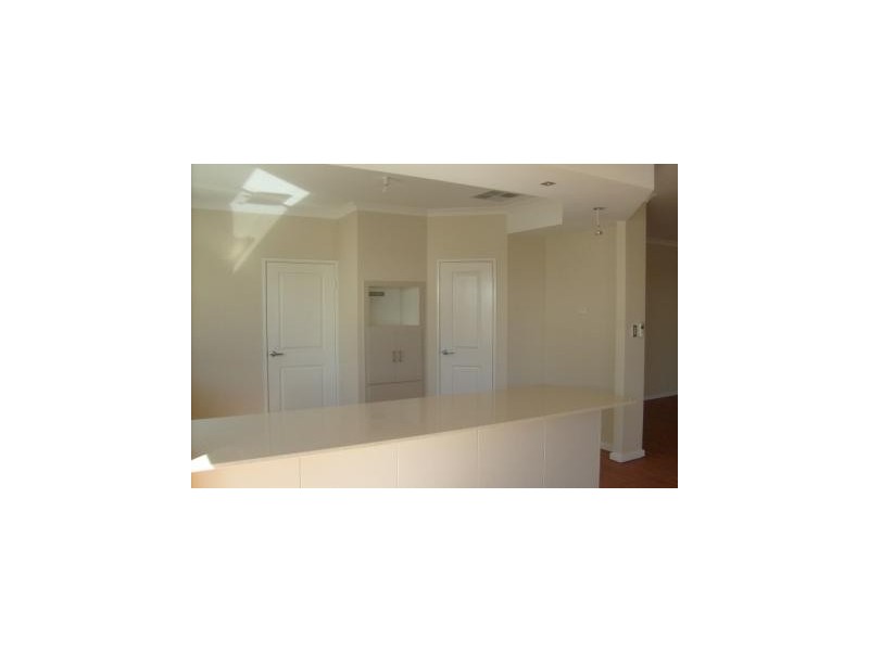 2 Trent Rise, Aubin Grove WA 6164