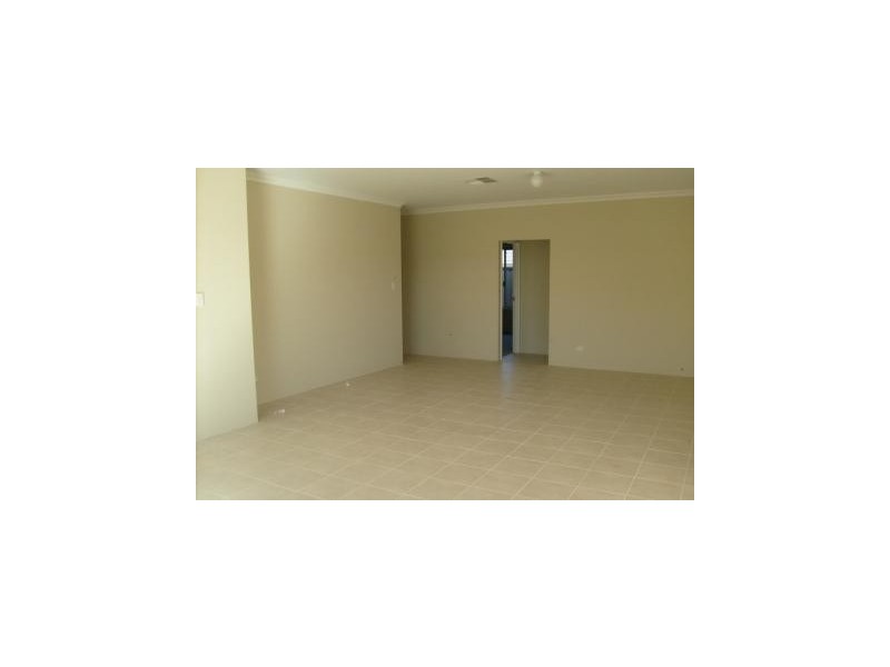 16 Bhutan Street, Aubin Grove WA 6164