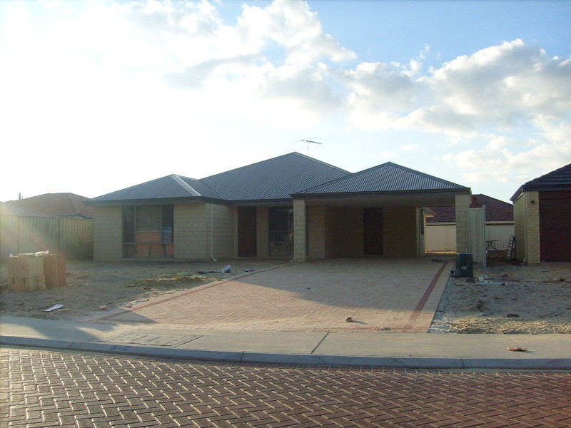 213 Bartram Road, Atwell WA 6164