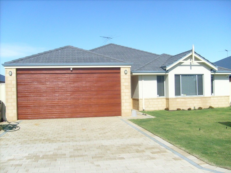 31 Barcoo Bend, Hammond Park WA 6164