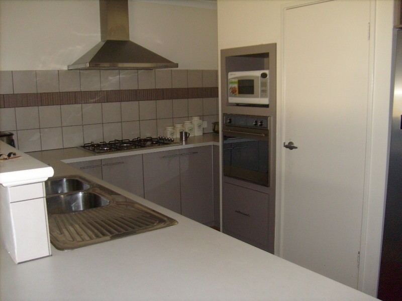 31 Barcoo Bend, Hammond Park WA 6164