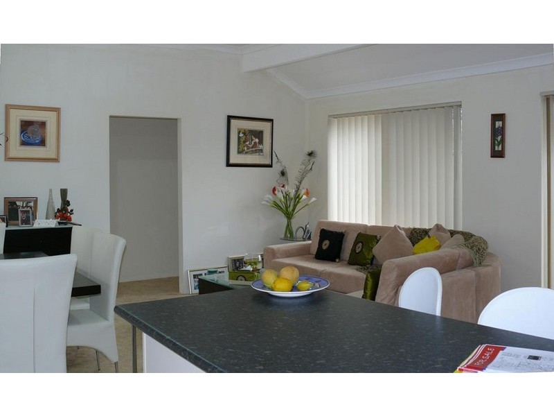 6 Wallingford Crescent, Wellard WA 6170