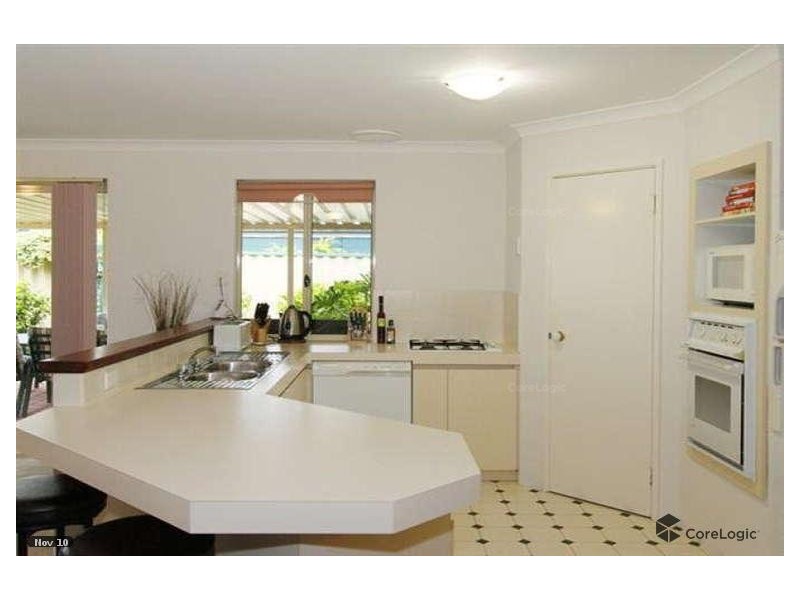 9 O’Farrell Close, Atwell WA 6164