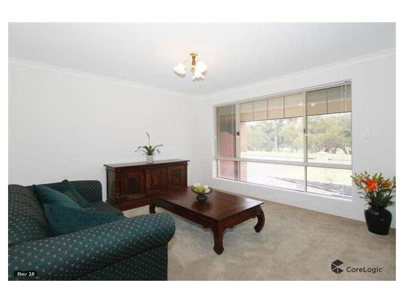9 O’Farrell Close, Atwell WA 6164