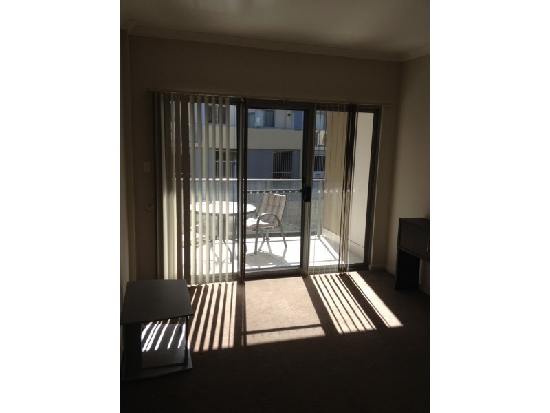 9/5 Ibera Way, Success WA 6164