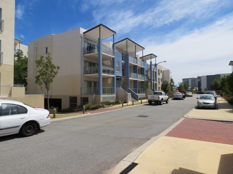 9/5 Ibera Way, Success WA 6164