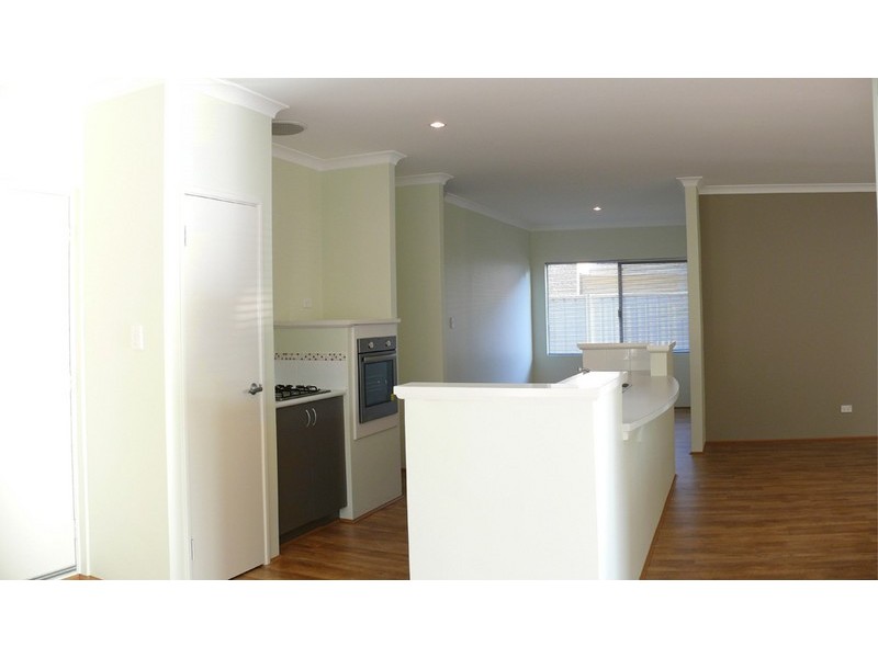 3 Dorsal Bend, Hammond Park WA 6164