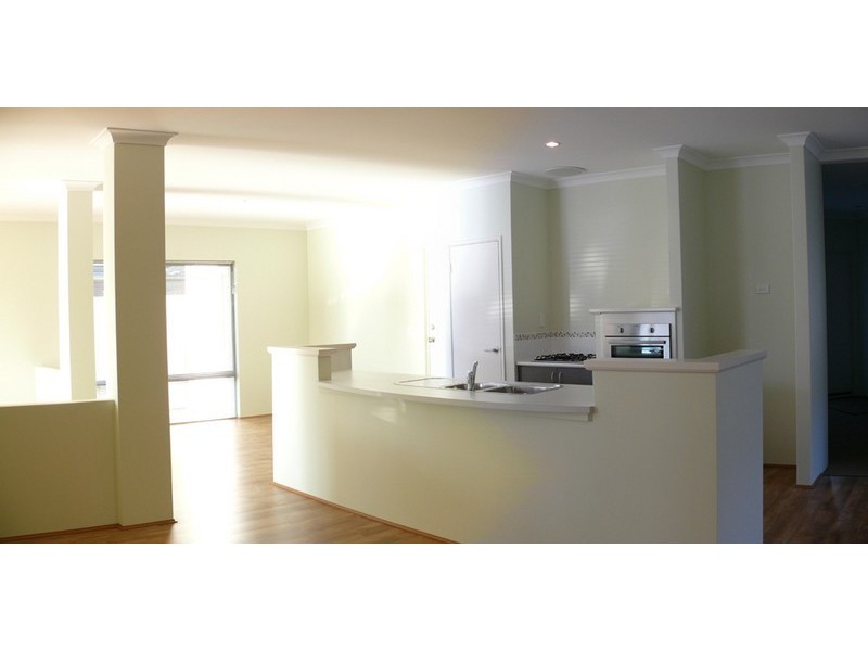 3 Dorsal Bend, Hammond Park WA 6164