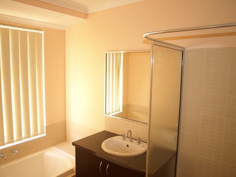 408 Wentworth Parade, Success WA 6164