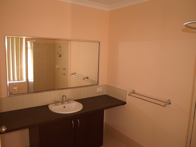 408 Wentworth Parade, Success WA 6164