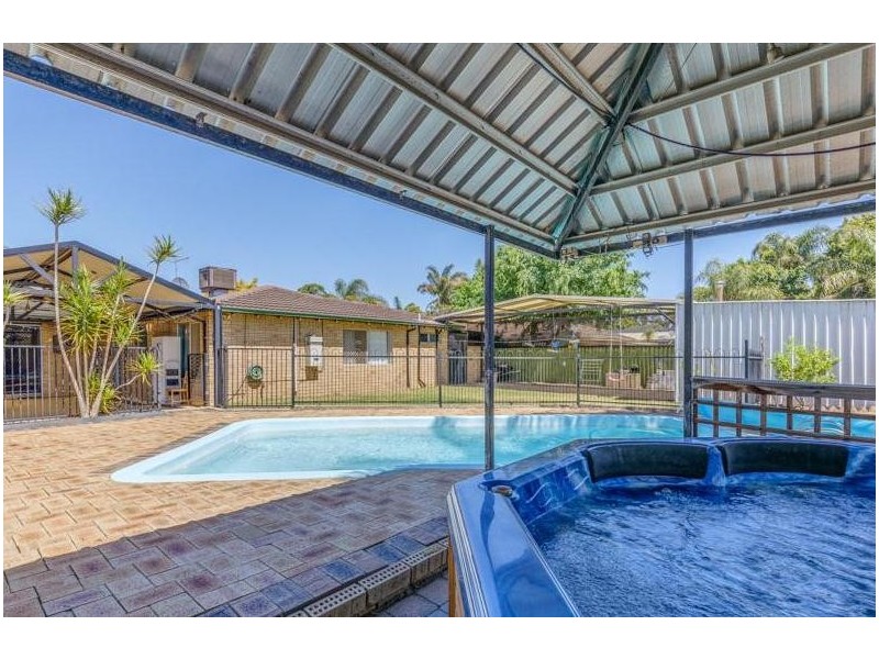 12 Michel Crescent, Gosnells WA 6110