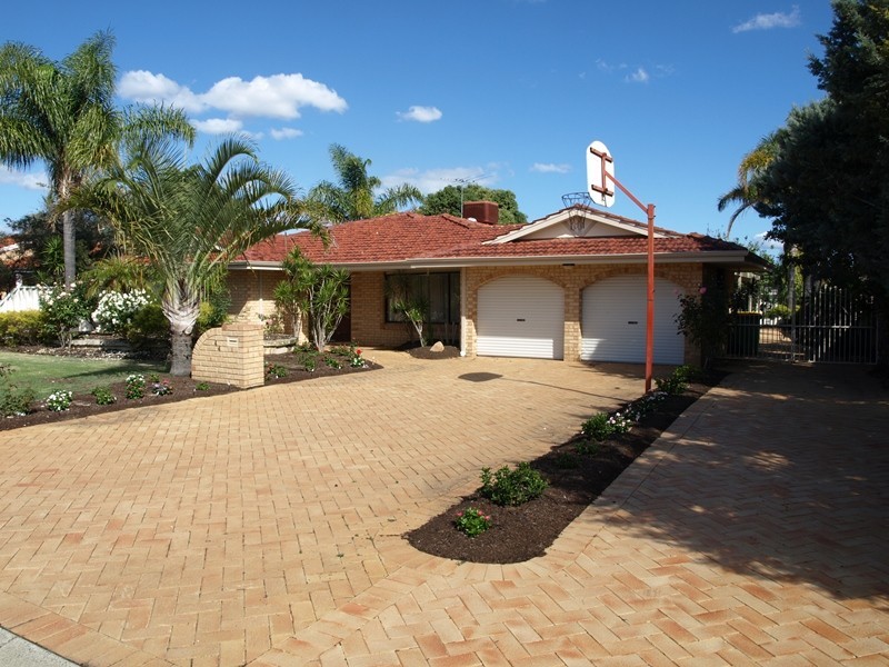 44 Freedman Way, Winthrop WA 6150