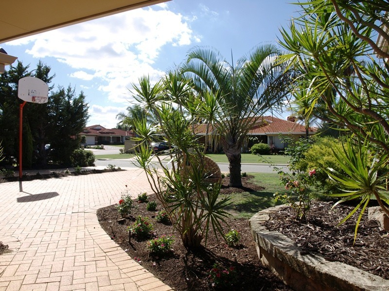 44 Freedman Way, Winthrop WA 6150