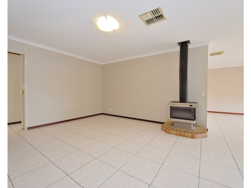 44 Freedman Way, Winthrop WA 6150