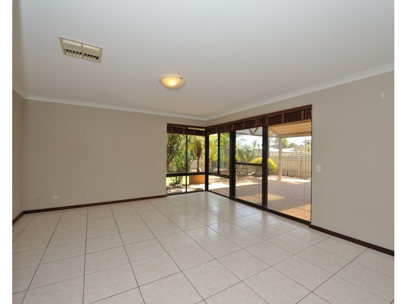 44 Freedman Way, Winthrop WA 6150