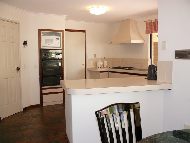 46 Whitfeld Terrace, Winthrop WA 6150