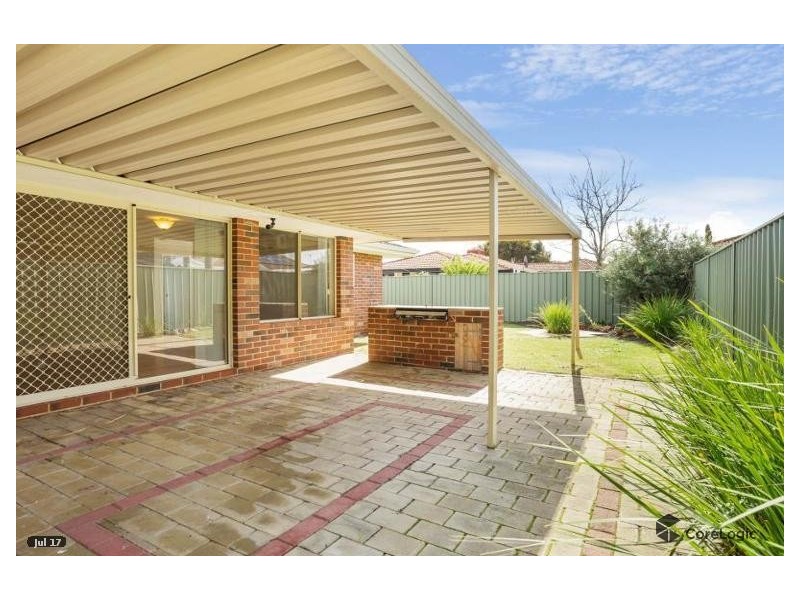 16 Dunnage Court, Atwell WA 6164