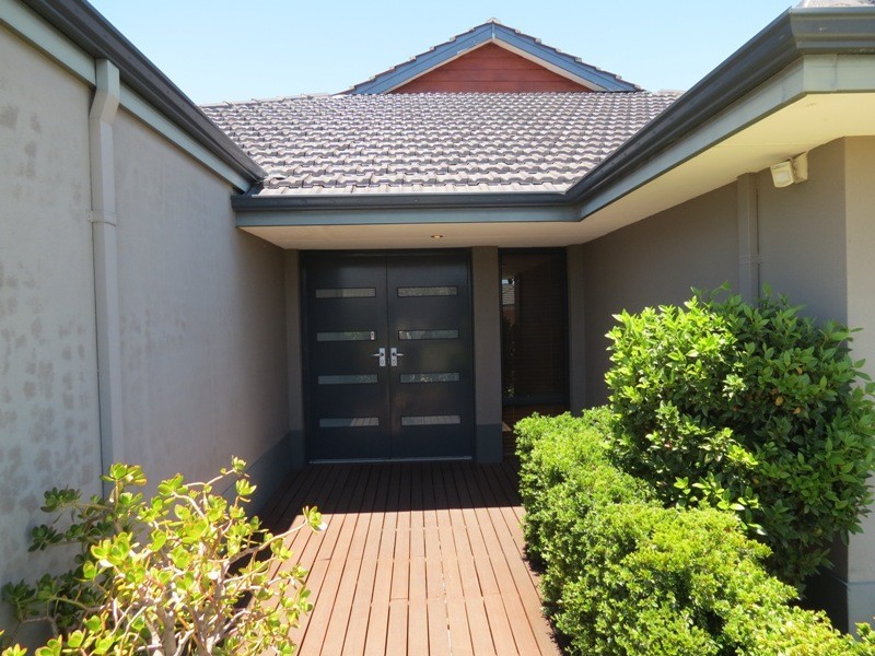 24 Brindabella Avenue, Aubin Grove WA 6164