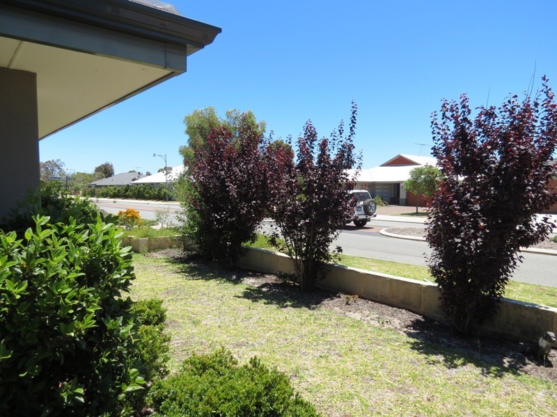 24 Brindabella Avenue, Aubin Grove WA 6164