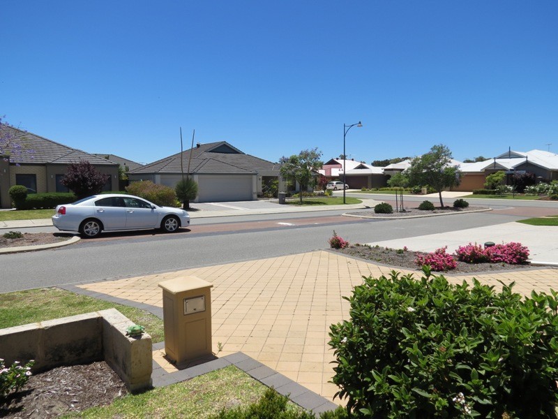 24 Brindabella Avenue, Aubin Grove WA 6164