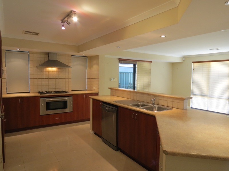 24 Brindabella Avenue, Aubin Grove WA 6164