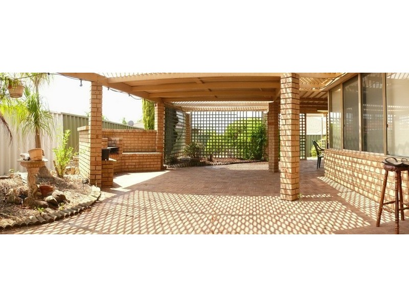 9 Crampton Elbow, Murdoch WA 6150