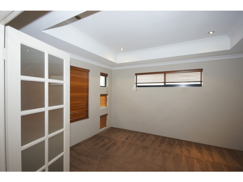 23 Aurora Drive, Atwell WA 6164