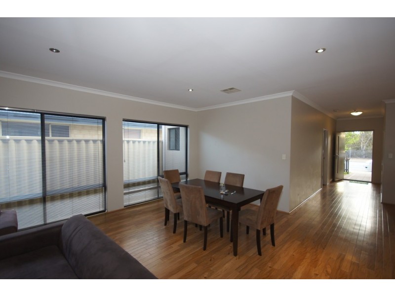 23 Aurora Drive, Atwell WA 6164