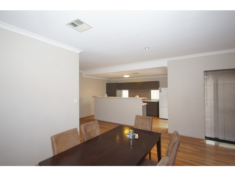 23 Aurora Drive, Atwell WA 6164