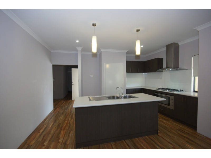 1/12 GOTHA WAY, Forrestfield WA 6058