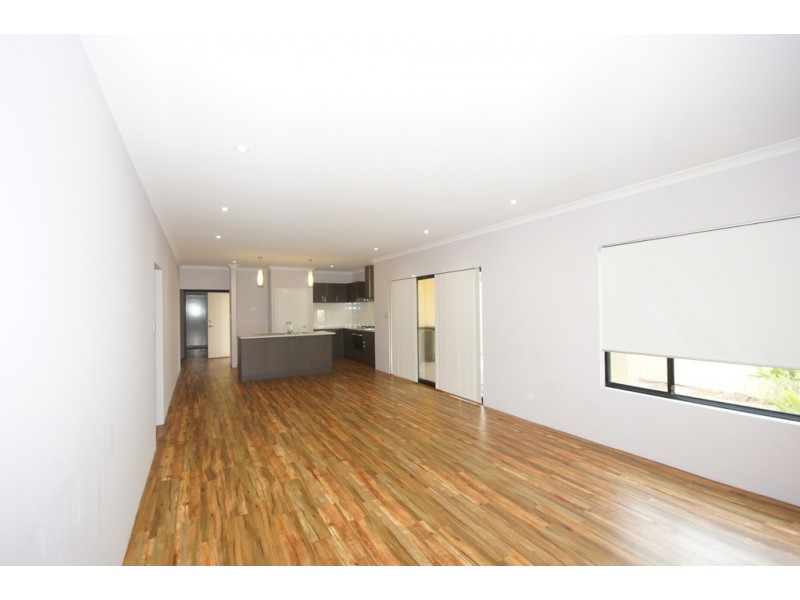 1/12 GOTHA WAY, Forrestfield WA 6058