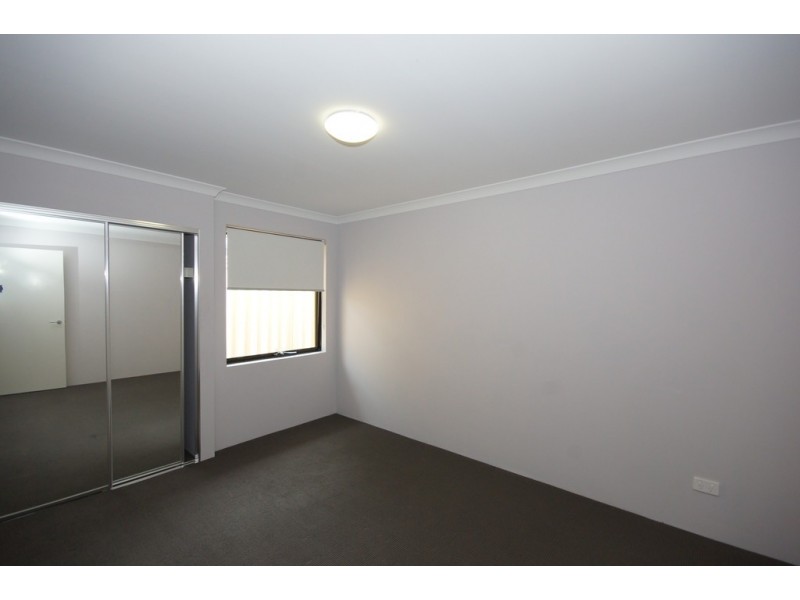 1/12 GOTHA WAY, Forrestfield WA 6058