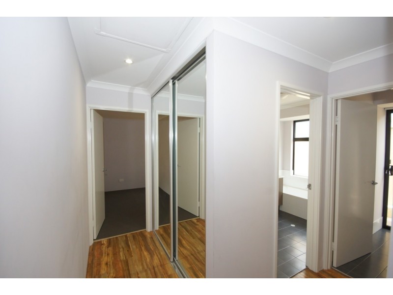 1/12 GOTHA WAY, Forrestfield WA 6058