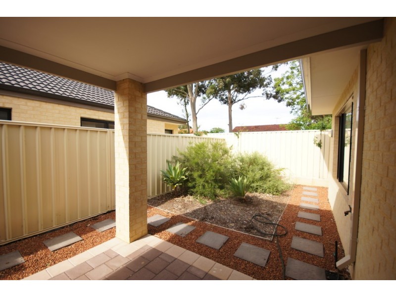 1/12 GOTHA WAY, Forrestfield WA 6058