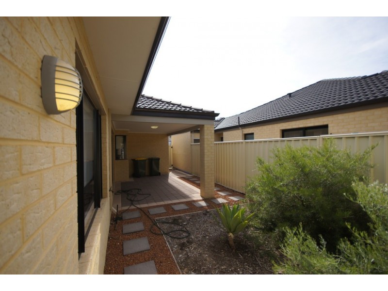 1/12 GOTHA WAY, Forrestfield WA 6058