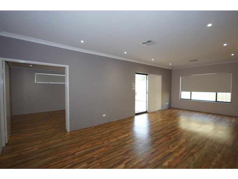 5/12 GOTHA WAY, Forrestfield WA 6058