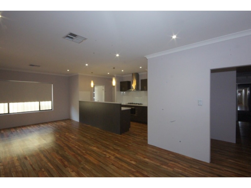 5/12 GOTHA WAY, Forrestfield WA 6058