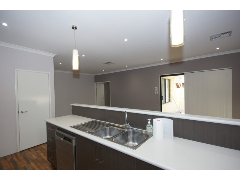 5/12 GOTHA WAY, Forrestfield WA 6058