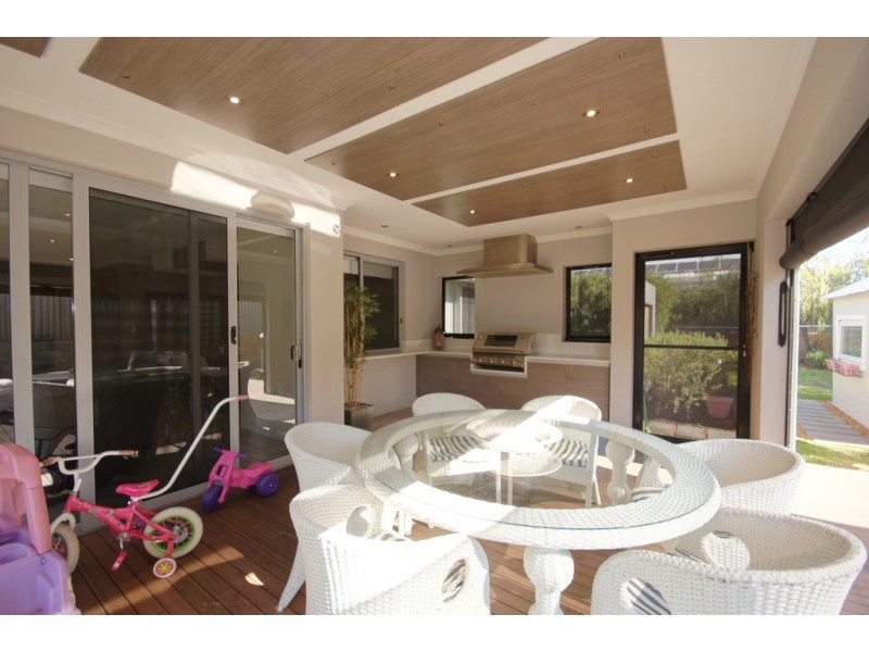 470 Lyon Road, Wandi WA 6167