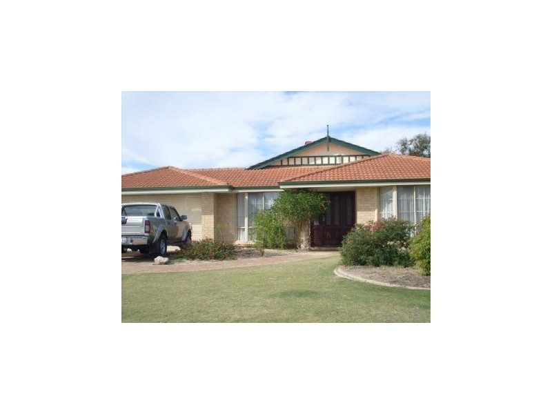 2 Chase Mews, Atwell WA 6164