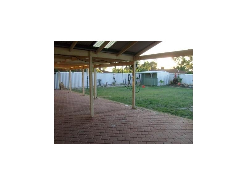 6 Swingler Way, Gosnells WA 6110