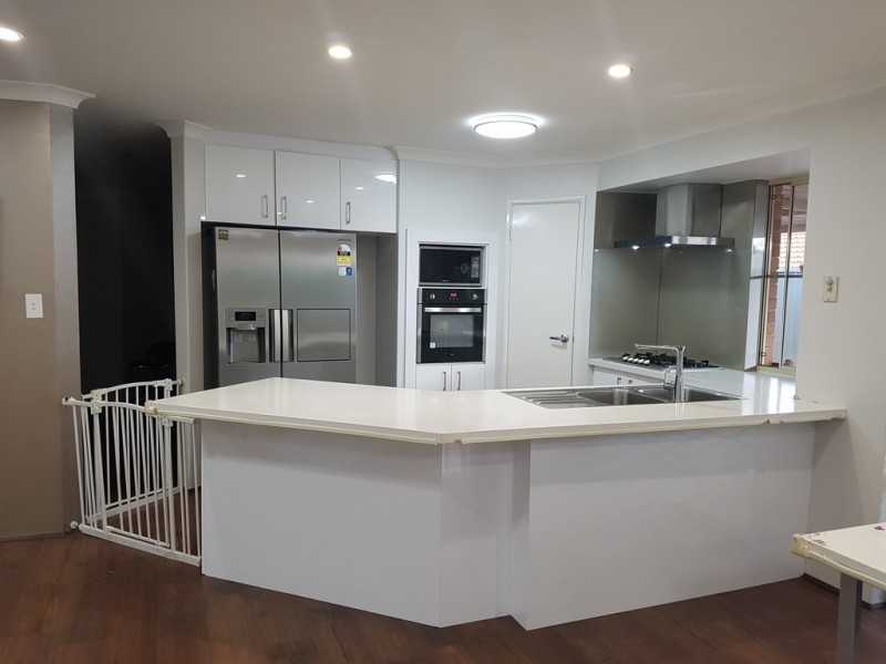 17 Mahogany Loop, Atwell WA 6164