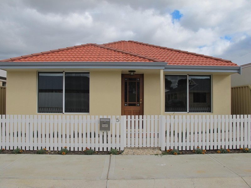 5 Clarity Elbow, Atwell WA 6164