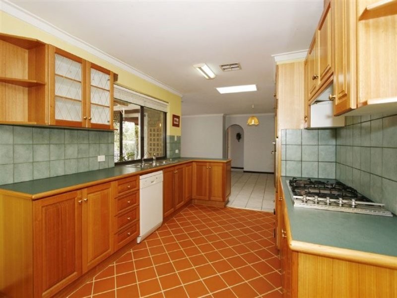 25 Hanrahan Loop, Kardinya WA 6163