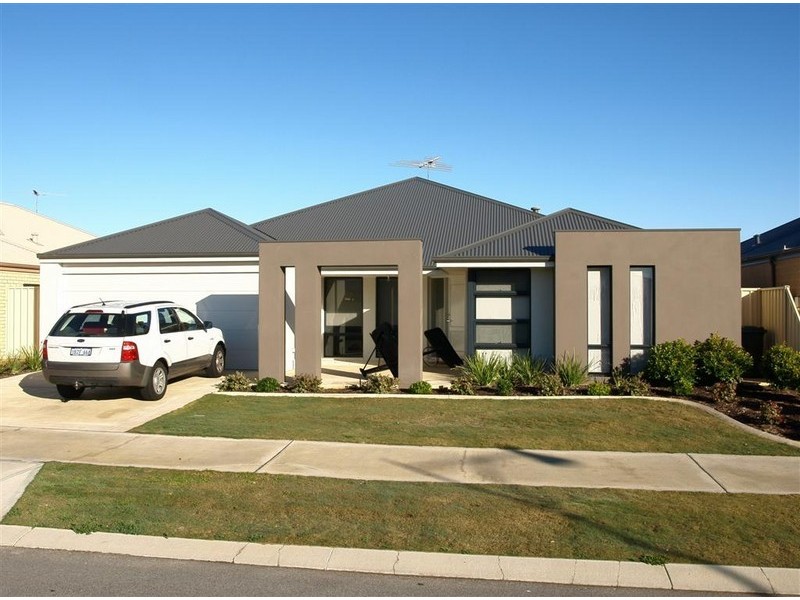 43 Suttor Drive, Success WA 6164