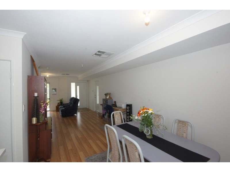 7/2 Pearson Drive, Success WA 6164