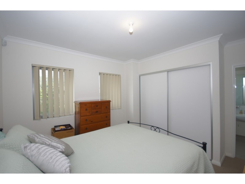 7/2 Pearson Drive, Success WA 6164