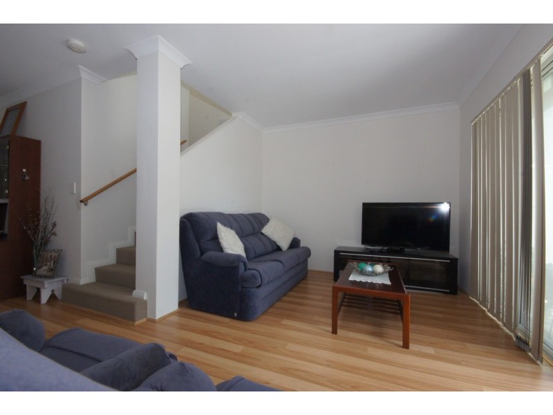 7/2 Pearson Drive, Success WA 6164