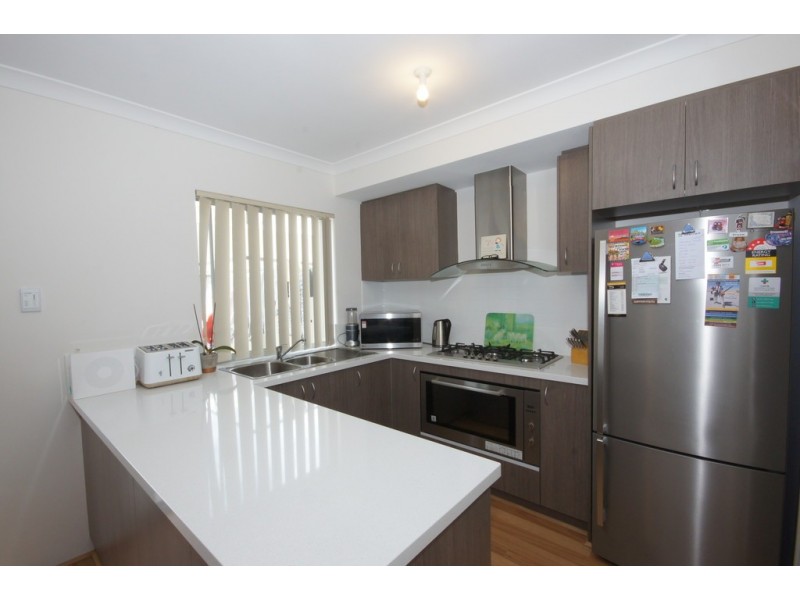 7/2 Pearson Drive, Success WA 6164